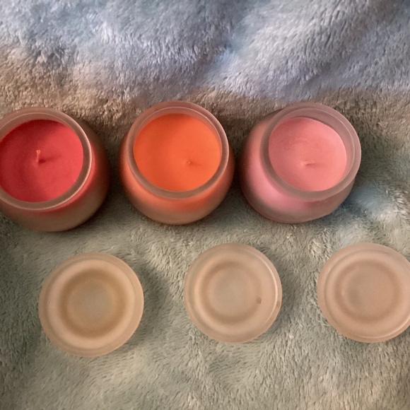 NEW 3 HANNA’S Candles Co candle APPLE CINNAMON PUMPKIN CLOVE STRAWBERRY PATCH - Picture 3 of 5